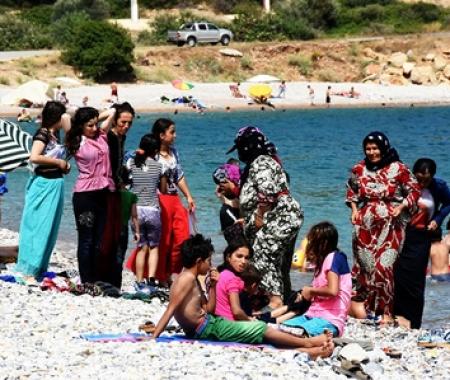 5 yıldızlı otel plajına gelenleri mülteci sandılar