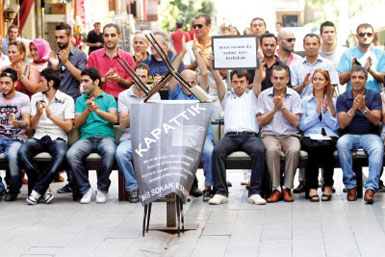 Beyoğlu'nda fatura masalara geldi