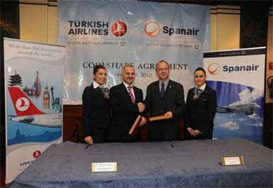 Türk Hava Yolları ve Spanair, ortak uçuş anlaşması imzaladı...