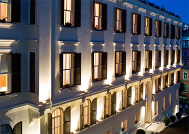 Tomtom Suites, ödüle doymuyor...