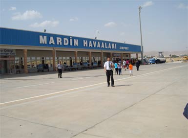 Adıyaman, Mardin ve Merzifon Havaalanı'nda pist çalışması...
