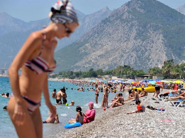 Antalya turizmi kayıplarını telafi ediyor