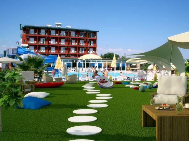 Arınç otel açtı, 'Alternatif tatile saygı' dedi