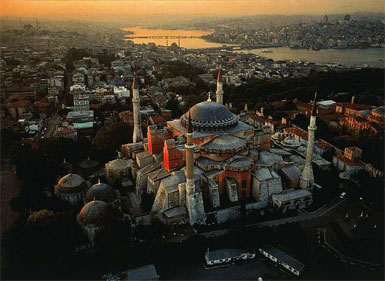 Ayasofya'da, kulaklıklı tanıtım dönemi...