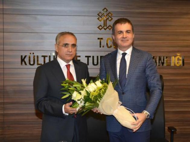 Bakanlıkta devir teslim töreni