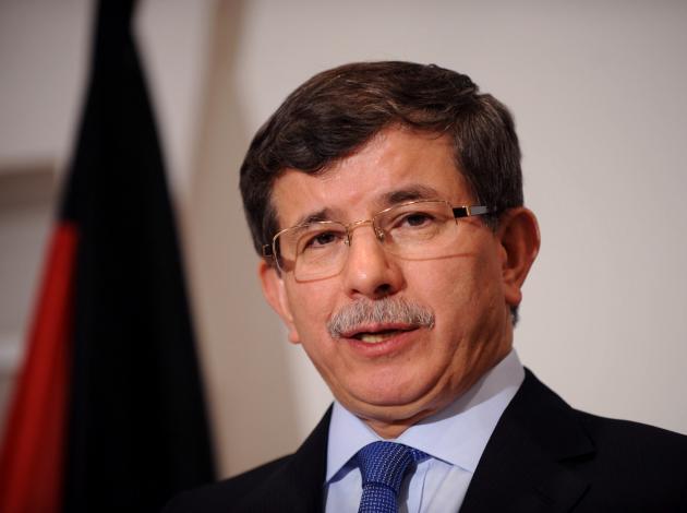 Başbakan Davutoğlu'ndan sektöre çifte müjde