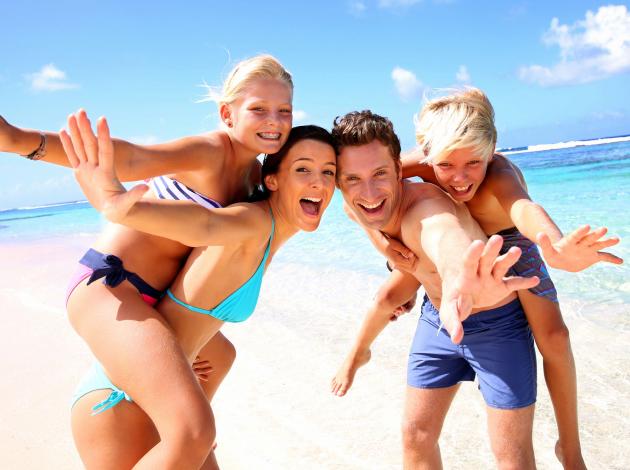 Başkonsolos turistleri Antalya'ya çağırdı