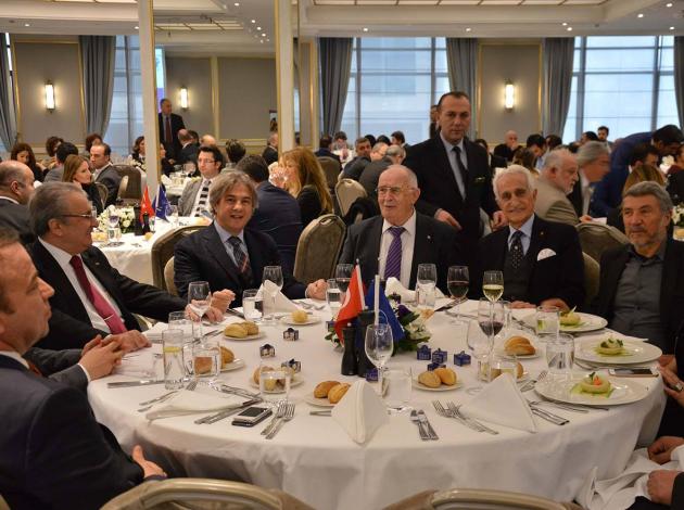 Bayındır turizmcilere kriz önlemlerini açıkladı