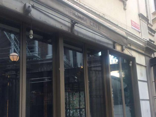 Beyoğlu'nda eğlence sektörü el mi değiştiriyor?