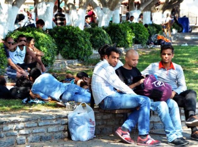 Bodrum’daki park ve bahçeler mülteci kampına döndü
