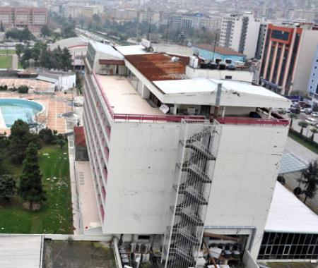 Büyük Samsun Oteli yıkılıyor