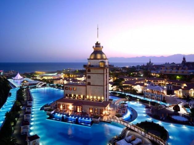 Dev otel icradan satılıyor