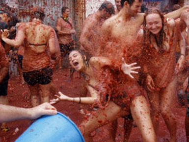 300 Bin Euro'luk Domates Festivali...