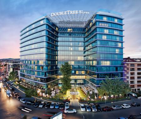 DoubleTree by Hilton İstanbul-Moda’da Fasıl Eşliğinde İftar