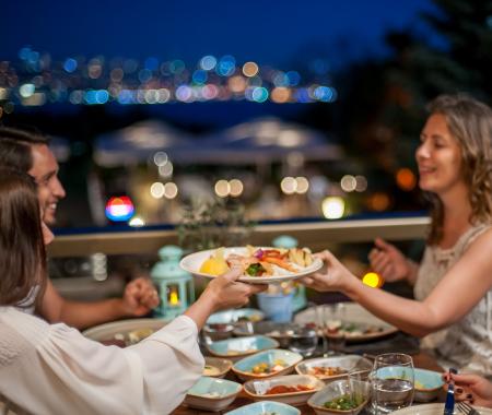 Ege’nin iki yakası Ege Geceleri’nde buluşuyor