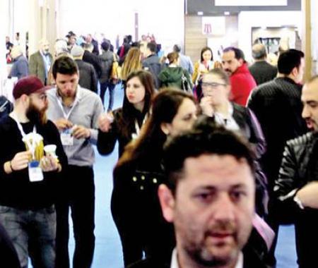 Turist yazın denize kışın fuara gelecek