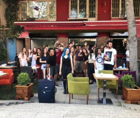 Gezginlerin artık kafesi var