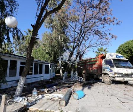 Gözde Beachpark harabeye döndü