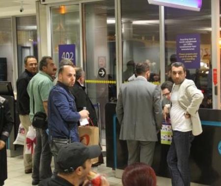 Havalimanında rötar kavgası
