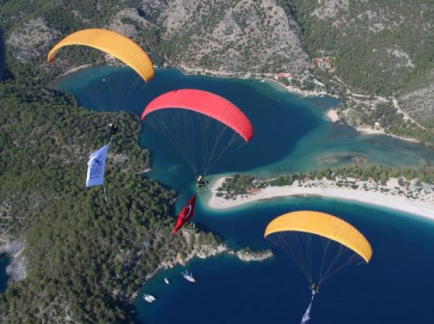 Her yıl yarım milyon turist zirveye çıkacak