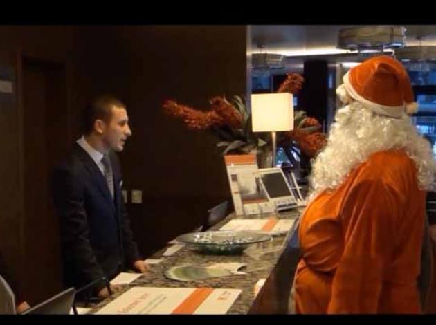 Holiday Inn Ankara personelinden Noel Baba filmi