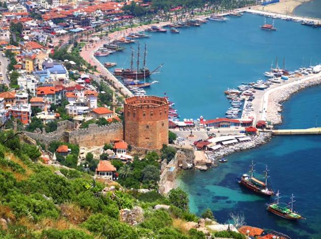 Kritik dönemde Hollanda'nın turizm devleri Antalya'da 