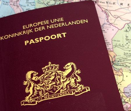 Hollanda Türkiye'deki vatandaşlarını uyardı