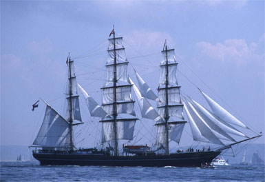 Clipper Stad Amsterdam, İstanbul’a geliyor...