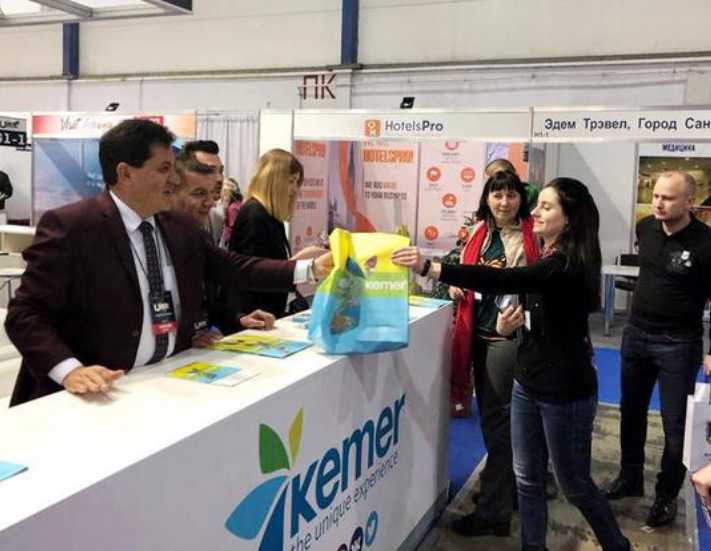 Kemer Belediyesi'nden Ukrayna çıkarması