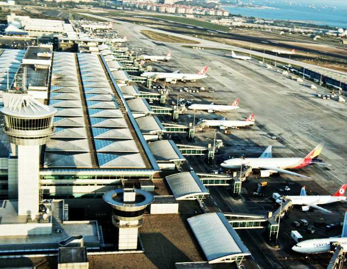 İstanbul'un havalimanları Avrupa'nın zirvesinde