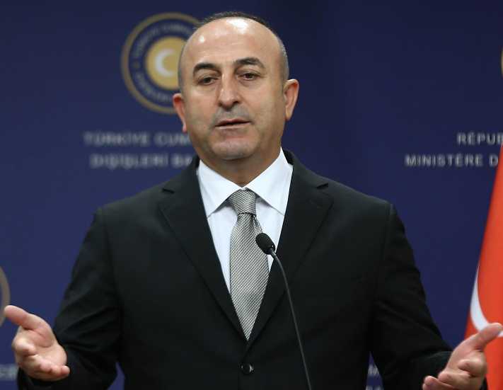 Bakan Çavuşoğlu’ndan otelciler ve tur şirketlerine eleştiri