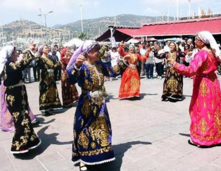 Bodrum'da turizm sezonunu törenle açıldı