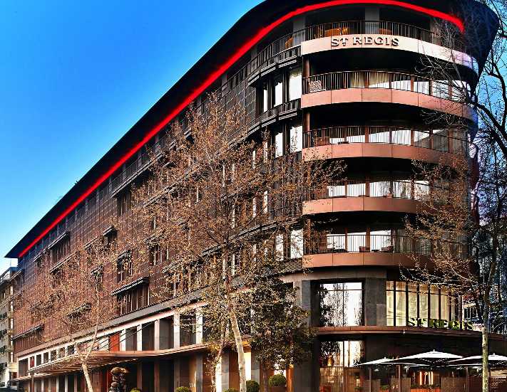 St. Regis İstanbul Avrupa'da 'Yılın Oteli' seçildi