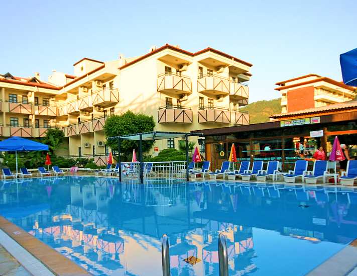 Lüks tatil köyünde havuz temizleme cinayeti