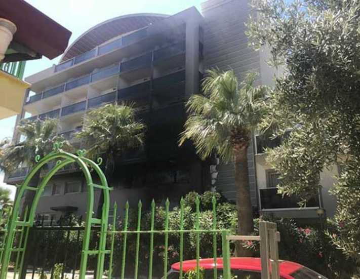 Kuşadası'nda 5 yıldızlı otelde yangın