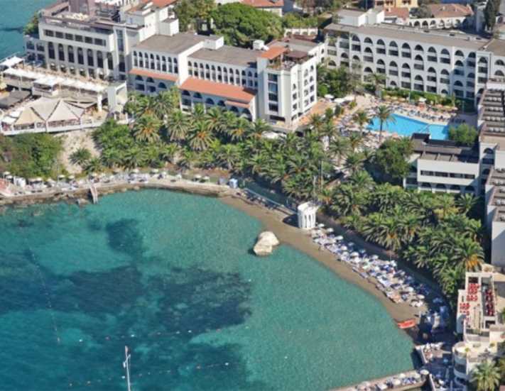 Ünlü otel el değiştirdi
