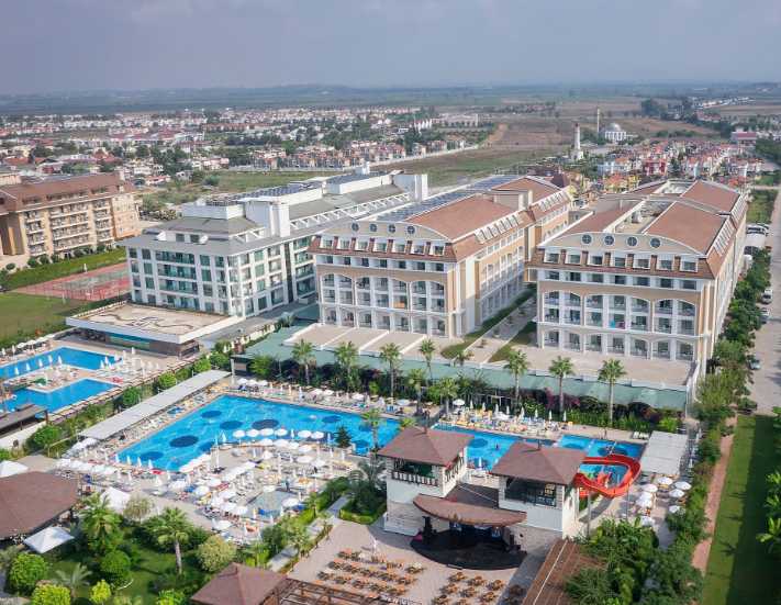 888 yataklı dev otel icradan satılık