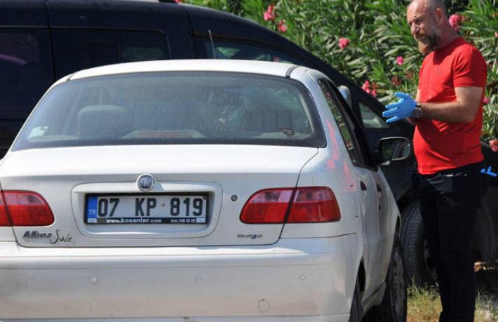 Kazak turizmci otomobilde ölü bulundu