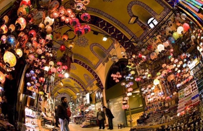 Turist azalınca Kapalıçarşı göç etti