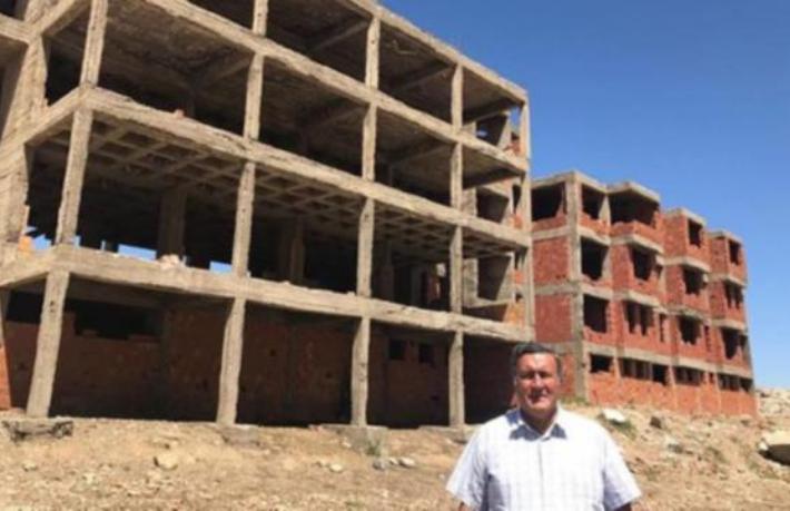 26 yıldır tamamlanamayan otel