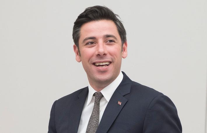 Atakan Altuğ Radisson Blu Hotel Vadistanbul’da