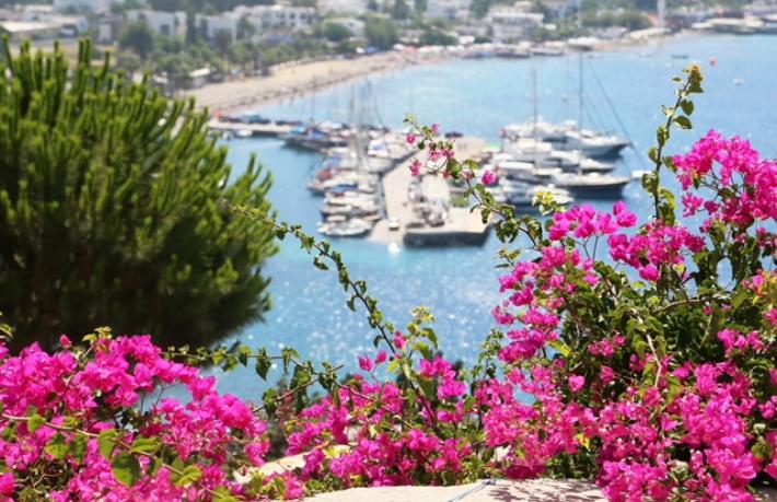 İngilizler'in Bodrum aşkı tam gaz devam