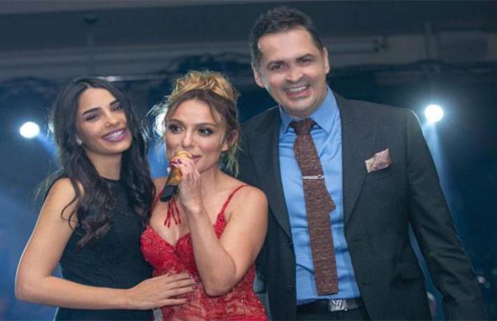 Turizmci Rıza Perçin'den sürpriz evlilik teklifi

 