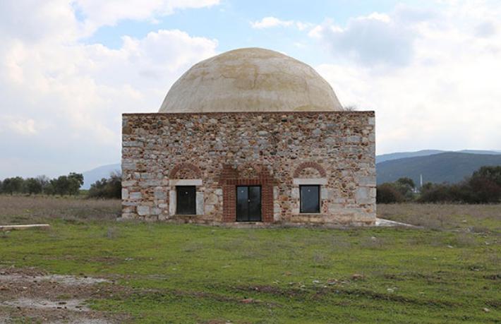 Tarihi yapıda restorasyon skandalı