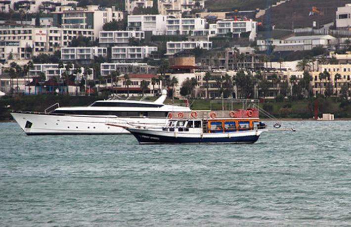 Bodrum'da Japon turistlere mülteci muamelesi