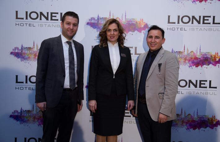 Emitt'in açılış galası Lionel Hotel'de yapıldı