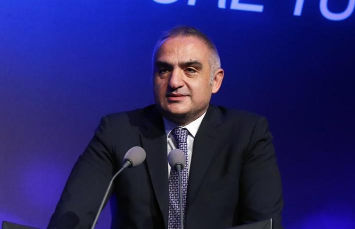 Yabancı turiste hamallık yapmamak için değişin