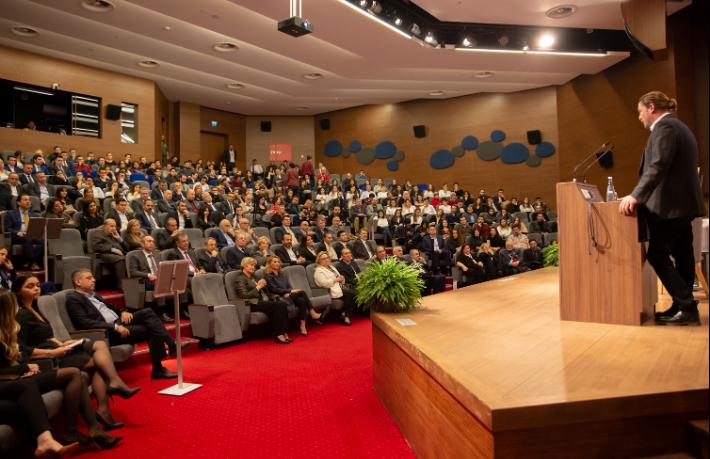 Mehmet Kemal Dedeman bienalde anıldı