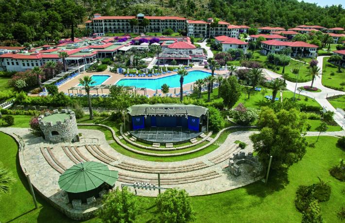 TUI tatil konseptli otellerini 'Blue' çatısında birleştiriyor