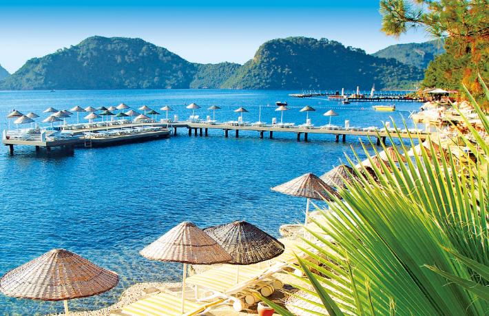 Marmaris ilk turist kafilesini ağırlamaya hazırlanıyor
